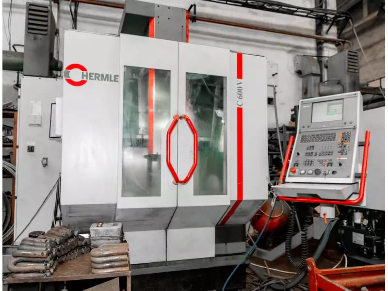 HERMILE C600 V Tool places: 30; Traverse path x: 600 mm; Table size: 800 x 465 mm; Maximum workpiece size (D x H) mm: 900 x 528; Max. workpiece weight kg: 200.webp